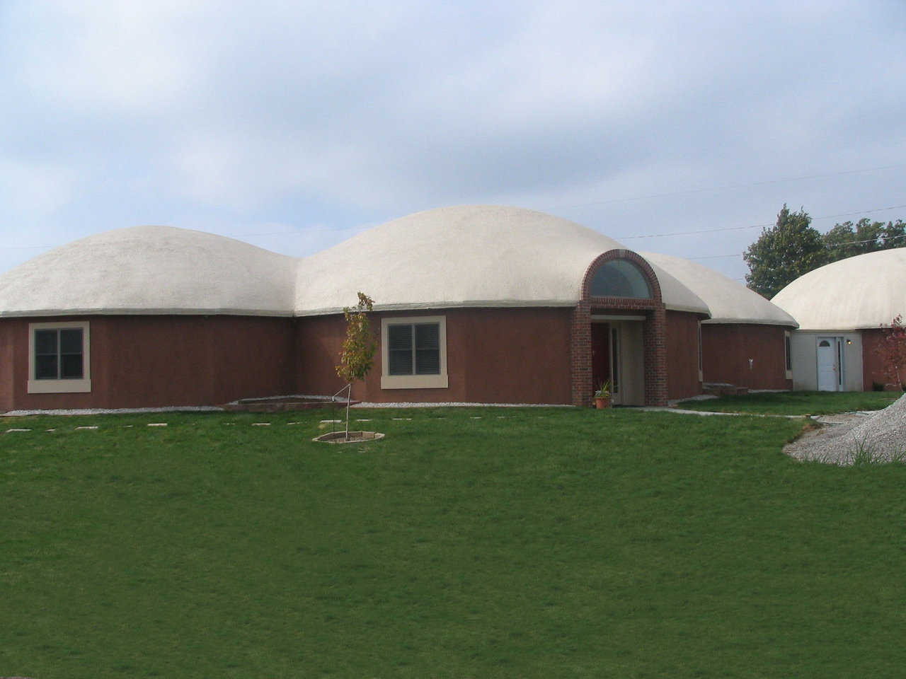 Mabel and Jack Boyt — The Boyts, owners of three interconnected domes with a living area of 4600 square feet, had a “wonderful” tour day.