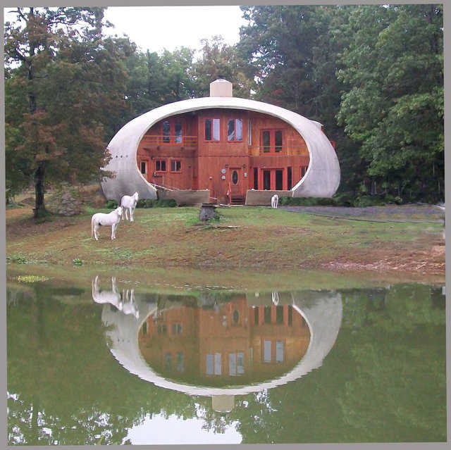 Chuck Peters’ Cloudome — This beautiful Monolithic Dome home in Cloudland, GA is a multi-level, prolate ellipsoid. Its Airform measured 60′×37′×27′.