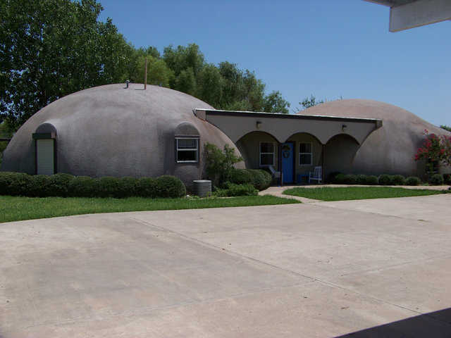 Italy, Texas home available for tour October 19, 2013.