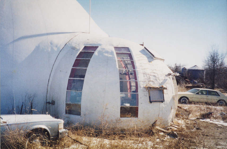 Attached Dome — This smaller dome is 20′ × 13′ high and juts 13.5 feet out from main dome.