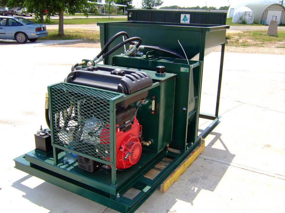 Side View — The GHP 2000 is relatively light and easy to move. A skid steer can easily pick it up and load it onto a trailer or even a pickup truck.