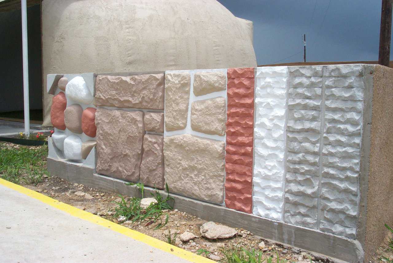 Various options — These finishes were achieved by using foam molds shaped as rocks or bricks.