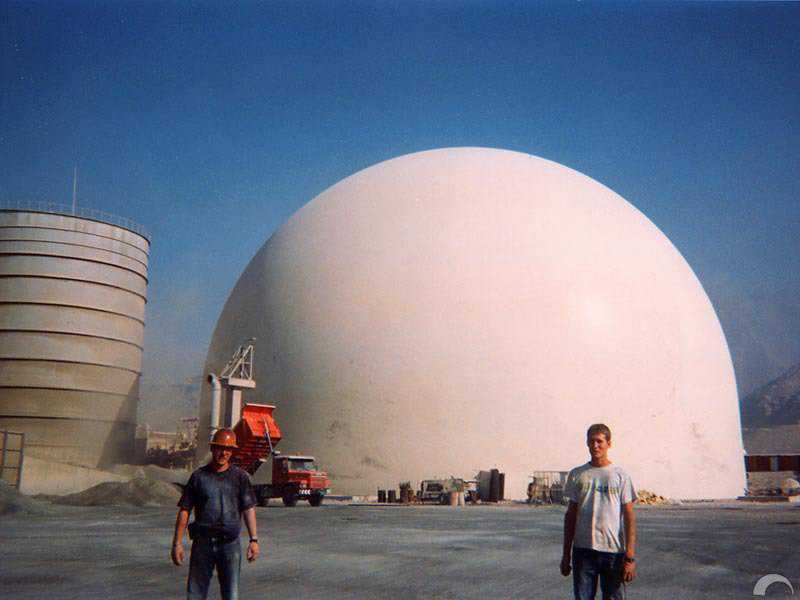 Cement Clinker Storage — This massive structure covers a total surface area of 81,681 square feet. It measures 200’ in diameter and 130’ in total height that includes a 30’ stemwall. Crews placed as many as 240 yards of shotcrete per day constructing this huge building in United Arab Emirates (UAE).