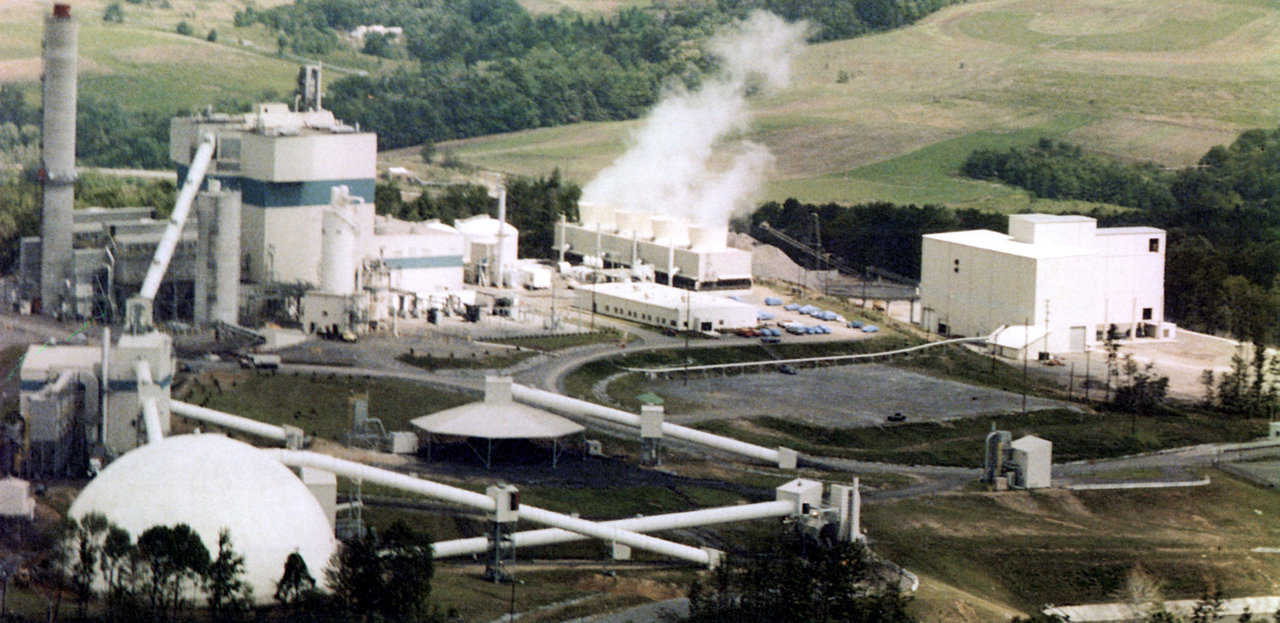 Coal Storage — Air Products and Chemicals Co. in Edensburg, PA uses Monolithic Domes for storing 25,000 tons of coal refuse.