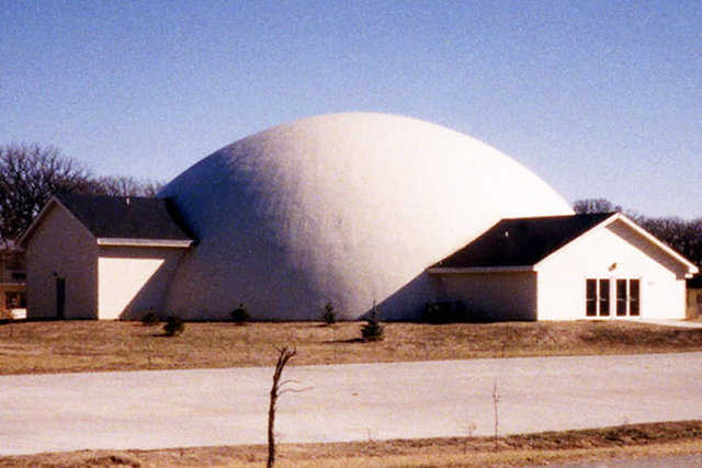 Church of Christ — Built in 1996 in Salina, Kansas, this Monolithic Dome church has a diameter of 110 feet and a height of 40 feet.