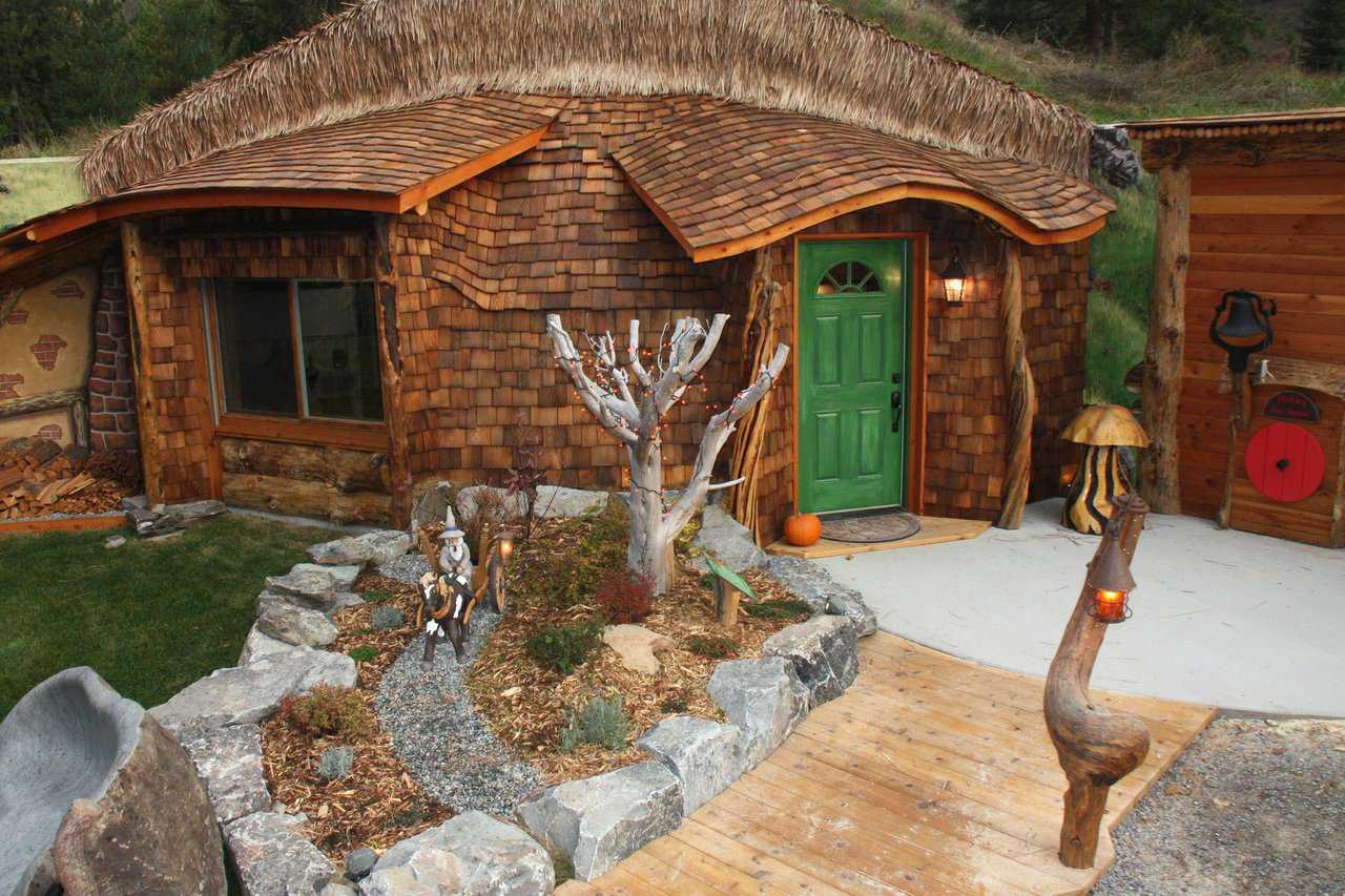 Hobbit House of Montana — The 1075 square feet of this Monolithic Dome encompass a living/dining area, kitchen, master bedroom and bath, small bedroom and laundry area.