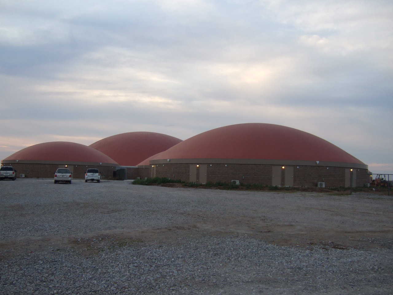 Geronimo, Oklahoma — A whopping 73% of Geronimo’s voters passed a $5.7 million bond, $4 million of which was slated for the construction of five Monolithic Domes.