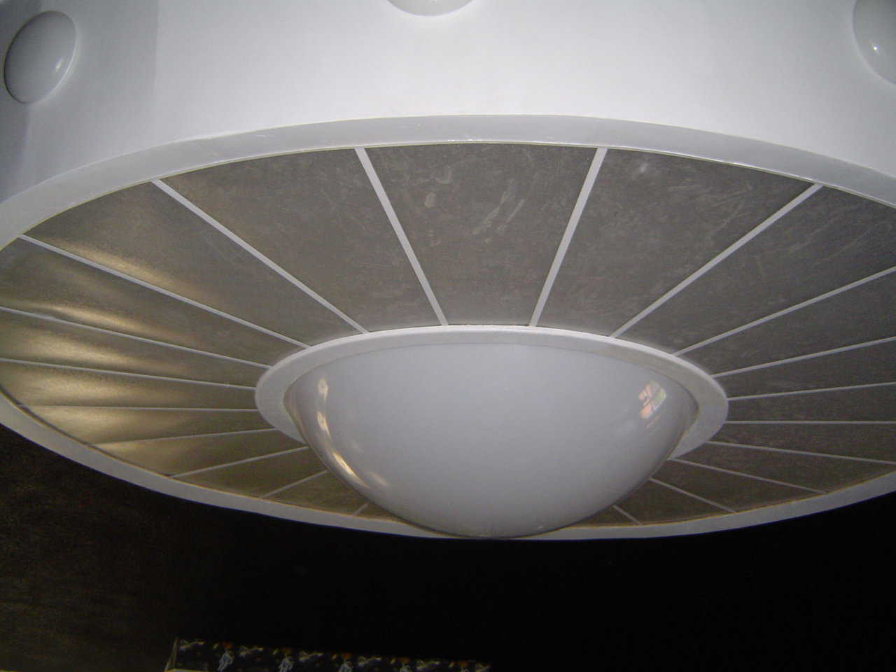 Flying Saucer Overhead Light