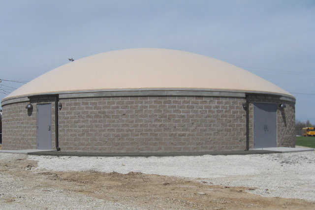 Niangua, Missouri — This FEMA funded structure which will hold approximately 400 people, qualified for the grant money because Monolithic Domes meet FEMA’s criteria for design and construction of community safe rooms, and also offer near-absolute protection from tornadoes and hurricanes.