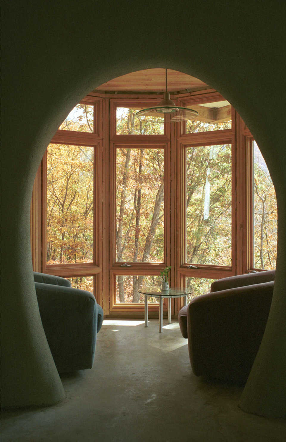 Favorite reading nook — This nook, cantilevered off the dome, was originally planned as a breakfast area, but is now a favorite spot for reading.