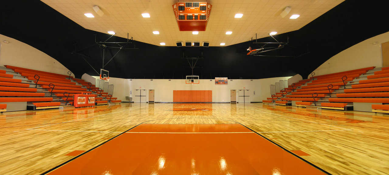 Hanging scoreboard — A four-sided scoreboard seemingly hovers above the floor. It’s securely fastened to the hanging ceiling that improves the dome’s acoustics.
