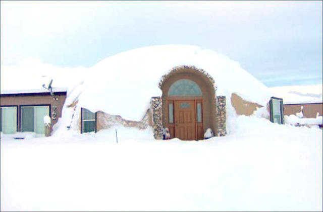 Townsend Residence in Reno, Navada — Temperatures in Reno go to extremes with summers in the 100’s and winters below freezing.