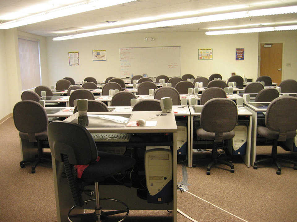 Computer Technology Lab — Students enjoy learning and working in this well appointed classroom.