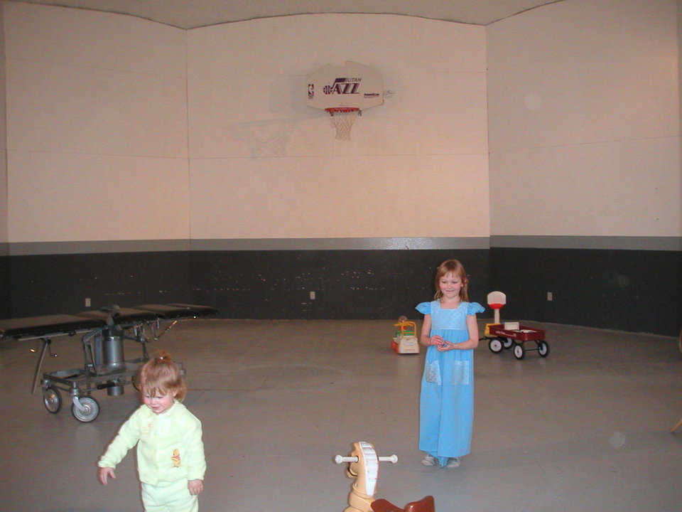 Friends — Sydney, David South’s granddaughter, makes friends and plays with one of the Kelseys’ granddaughters.