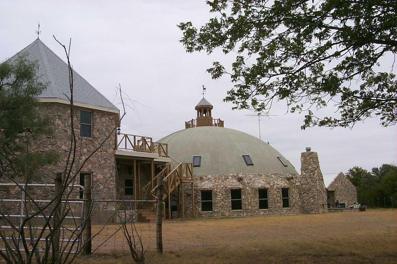 Incorporating shapes — When Bonnie and Bill McLeod built their hunting lodge in Blackwell, Texas, they combined a two-story Monolithic Dome with a two-story octagonal structure.