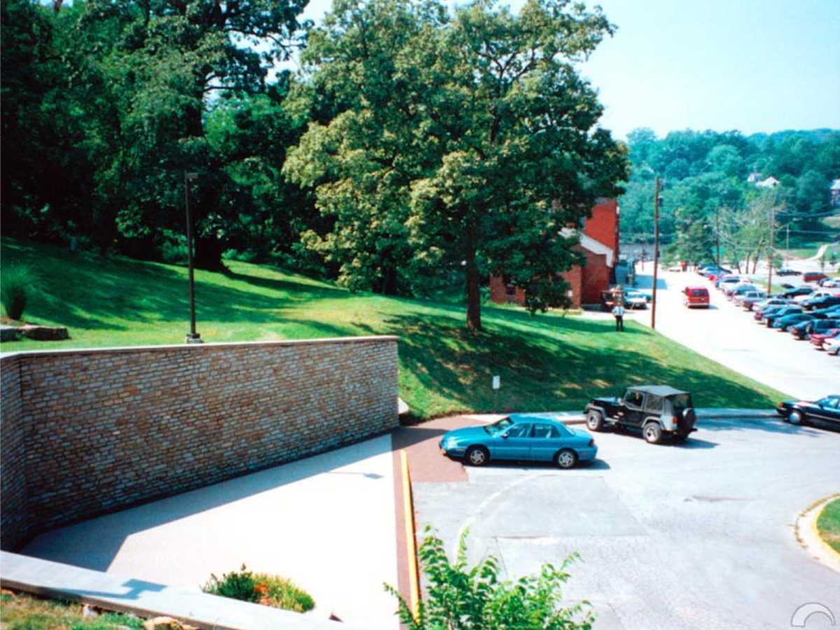 Hills and trees — Park U in Parkville, Missouri has a beautiful, tree-shaded campus.