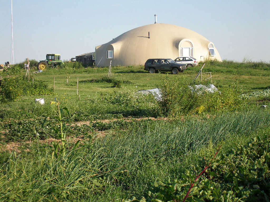 Monolithic Dome home in Canada — This 55-foot diameter dome-home was designed by Mike Forsyth and built by Canadian Dome Industries in 2005.