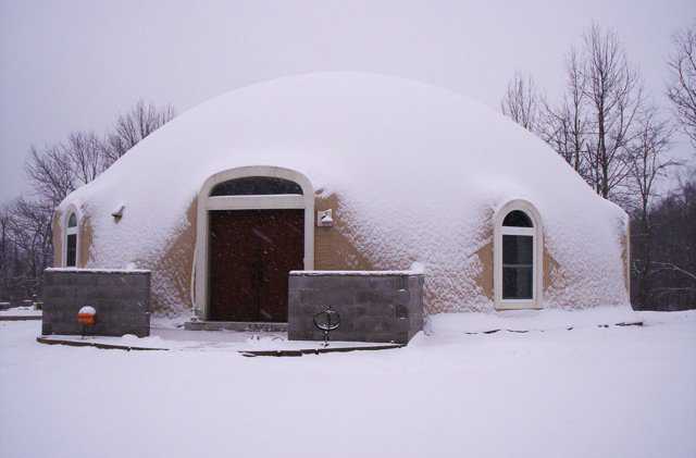 The Eckers’ Monolithic Dome home in Galax, VA is an oblate elipse on a 2’ stemwall and has a 50’ diameter. Its single story with loft provides 2675 square feet of living space.