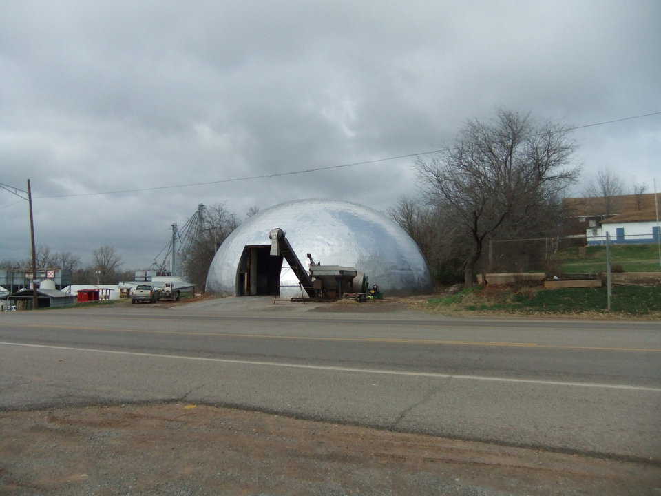 What a difference! This Monolithic fertilizer storage dome now sparkles and shines and will continue doing so for many, many years.