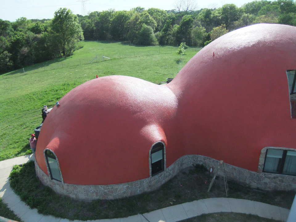 Aerial photo of the structure.