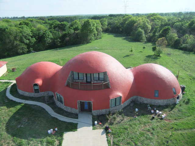 Aerial photo of the structure.