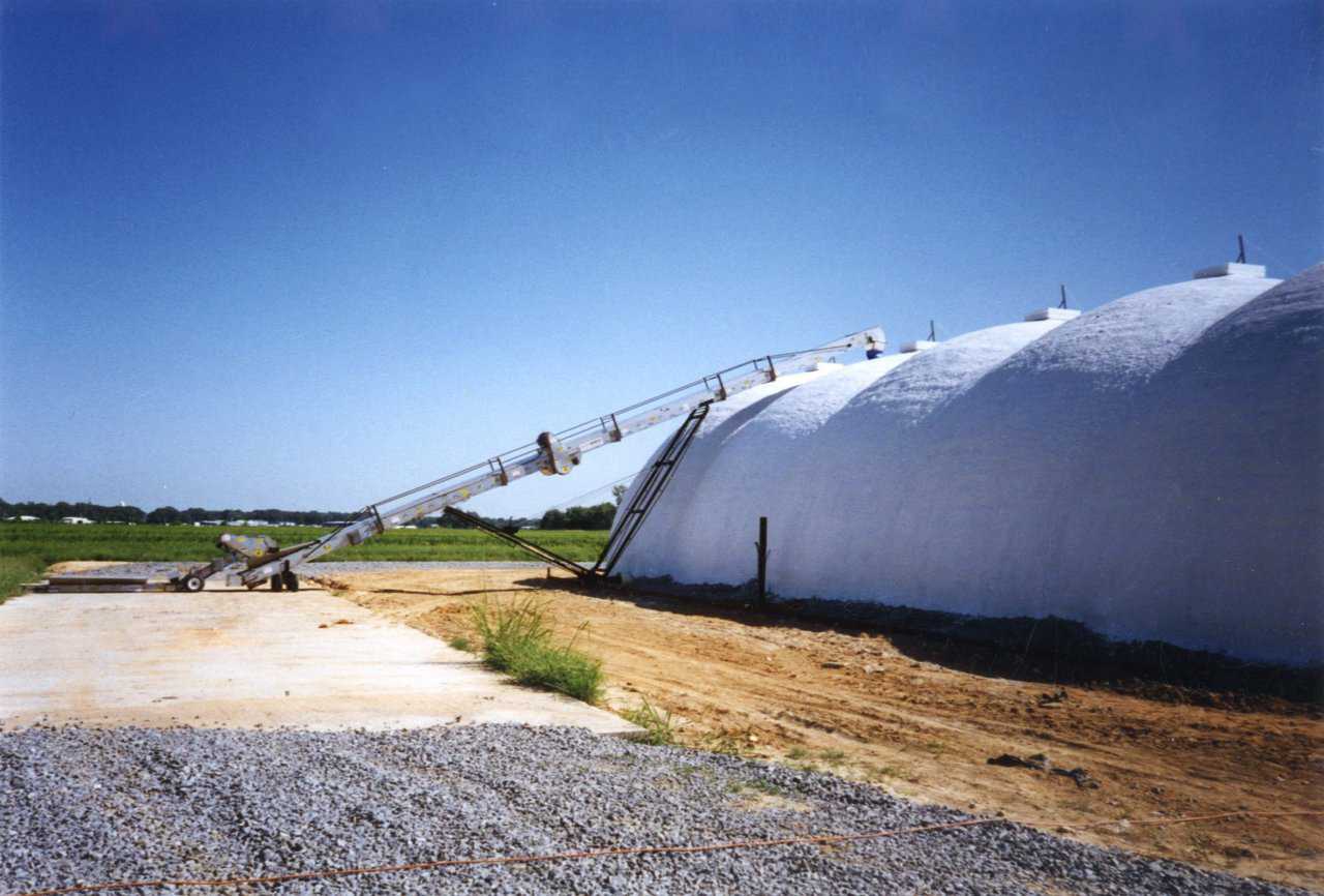 Shown here is a series of 40’ Ecoshells, hooked together as a fertilizer plant. It took a bit of extra work and some preplanning, but the Ecoshells make a relatively inexpensive fertilizer plant that operates well.