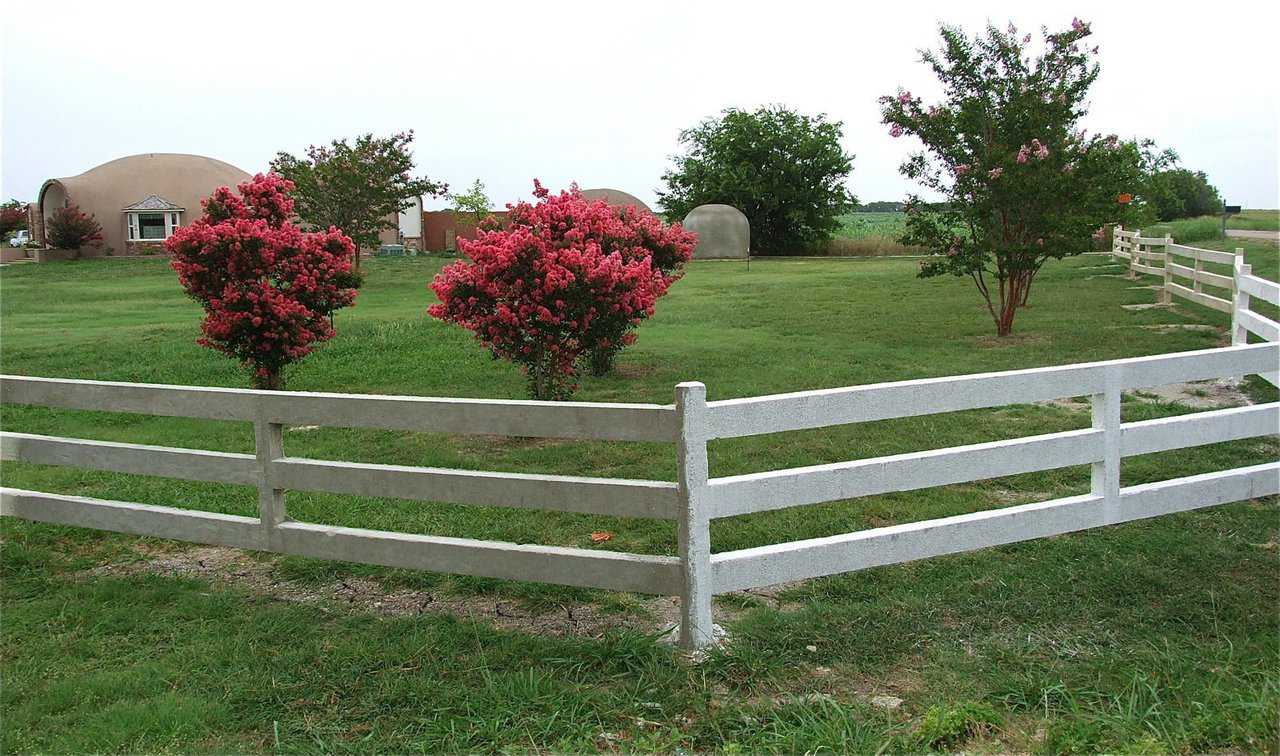 Monolithic is offering unique concrete fencing that is low maintenance, rust proof, never needs painting, is cheaper than post fencing and is fire safe.