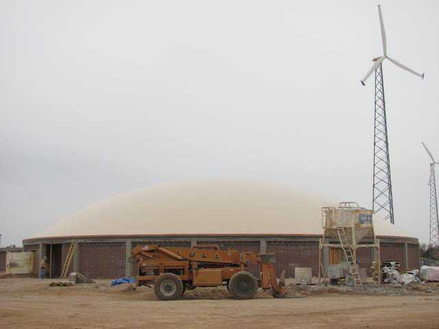 A picture-perfect profile of the newly-inflated Airform for Shallowater ISD’s new practice gymnasium.