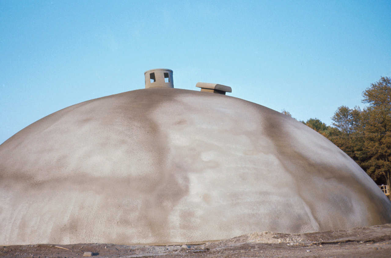 Monolithic’s second dome, constructed in Michigan for Bud DuRussell—1976.