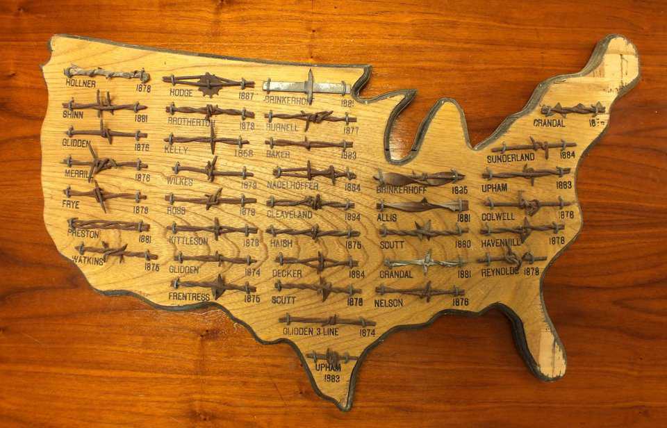 The barbed wire plaque made by the motel owner.