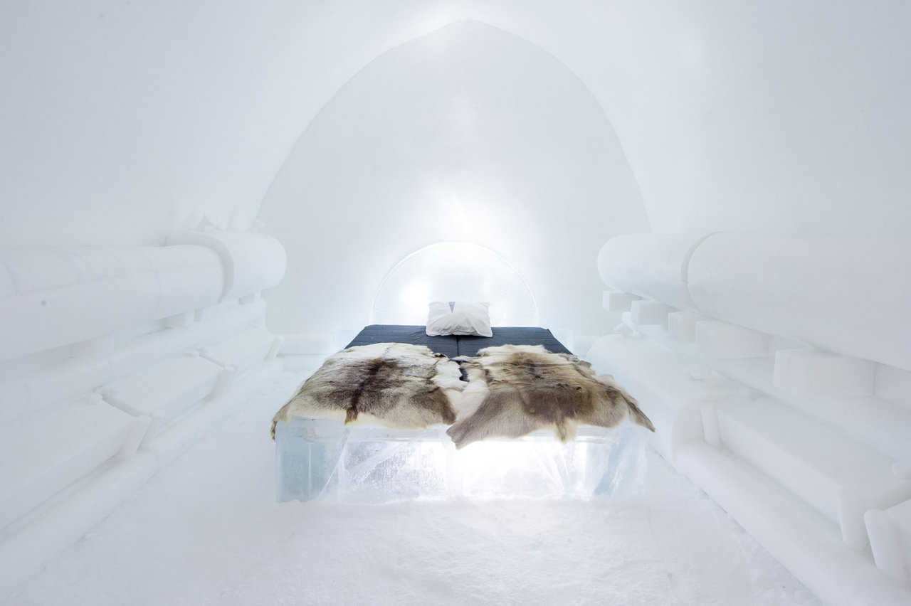 “The Power of Love” by Sebastian Scheller & Kristina Möckel.