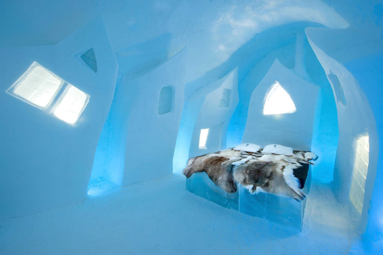 “Cesare’s Wake” by Petros Dermatas and Ellie Souti.