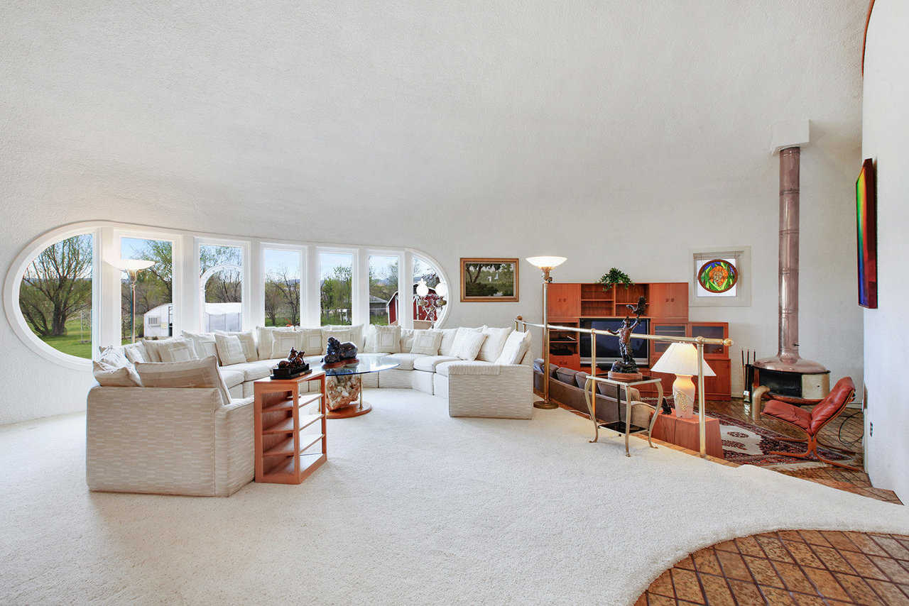 A pioneering monolithicstyle dome home for sale in Colorado [SOLD