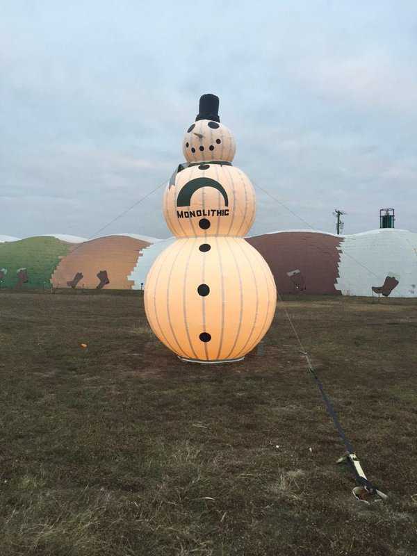 Inflatable snowman