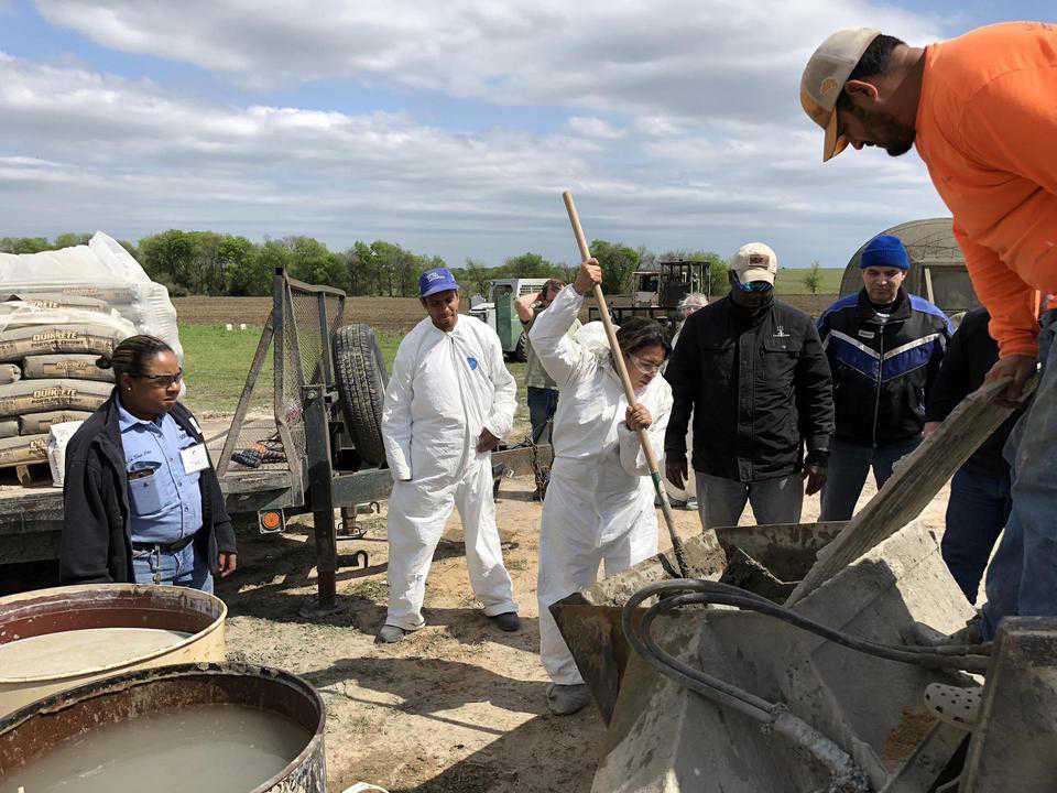 Shotcrete mixing