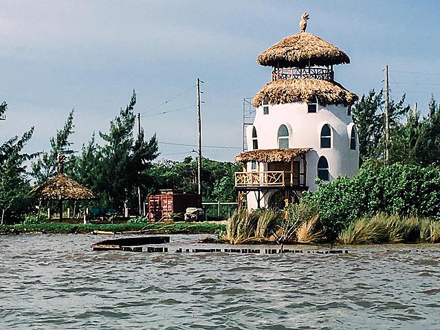 Palapa Pineapple Monolithic Dome Home